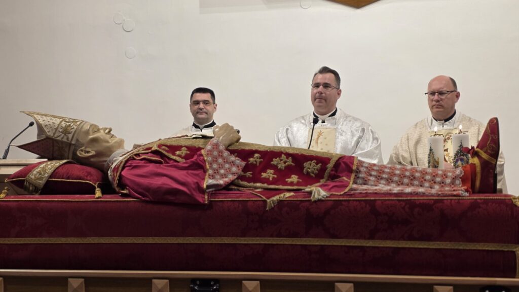 Blaženi Alojzije Stepinac opet u svom Karmelu